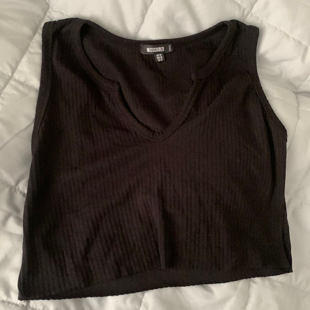 Black tank crop top